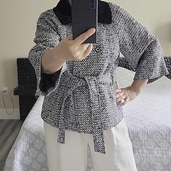 Tahari Arthur S.Levine jacket, 14 - Picture 9 of 9